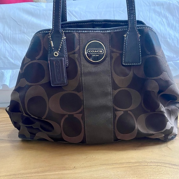 Coach Handbags - Coach Signature Brown Canvas Satchel – Classic Monogram – Good Condition